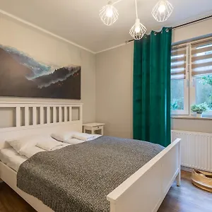 Rentplanet - Izerska Apartament